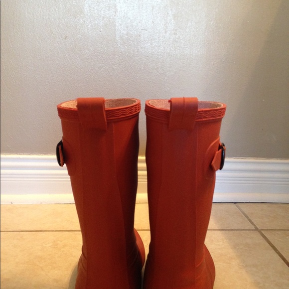 Boots - Picture 2 of 4